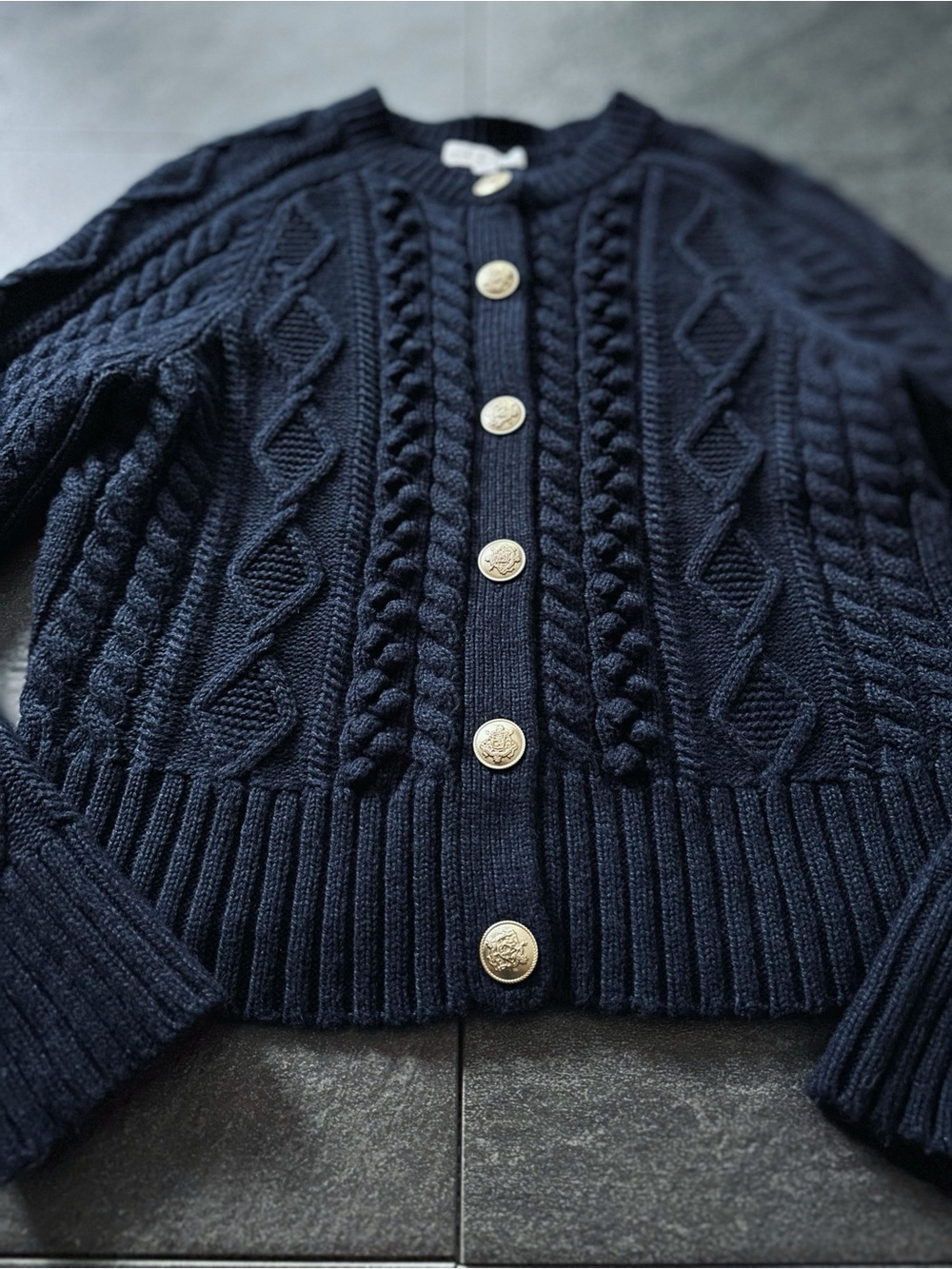 J.Crew Women’s Cable Knit Cardigan/Gold Crest Buttons – Navy/Size M/Excellent - Picture 7 of 9